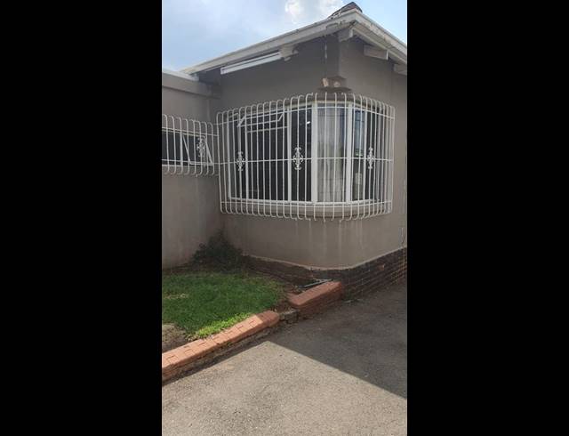 3 BEDROOM PROPERTY TO RENT IN KENSINGTON